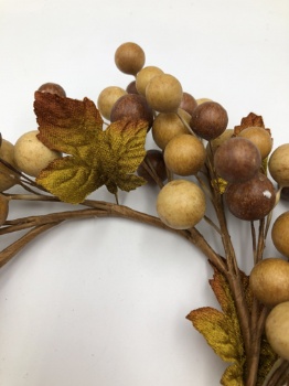 1.8cm mixed berry + leaves wreath 20x20x4cm