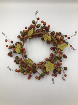 1.8cm mixed berry + leaves wreath 25x25x5cm